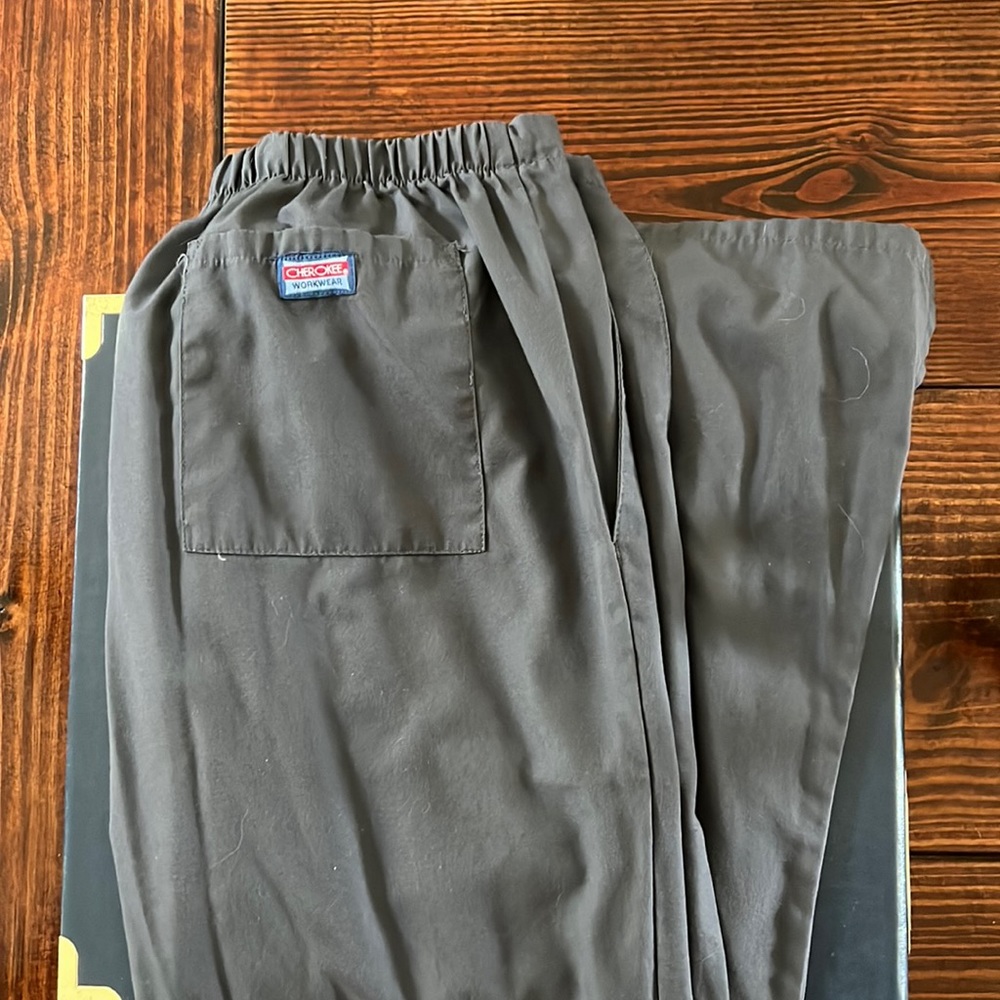 Small Cherokee Pewter Scrub Pants